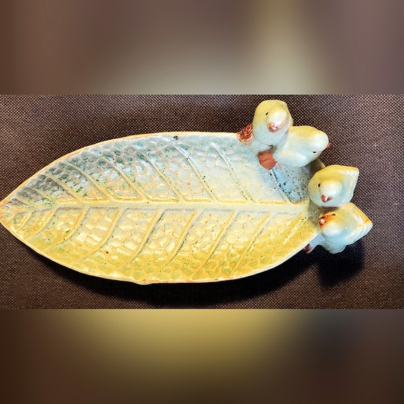 Vintage Pottery Art Decor Leaf Serving Dish with Birds - Picture 2 of 7